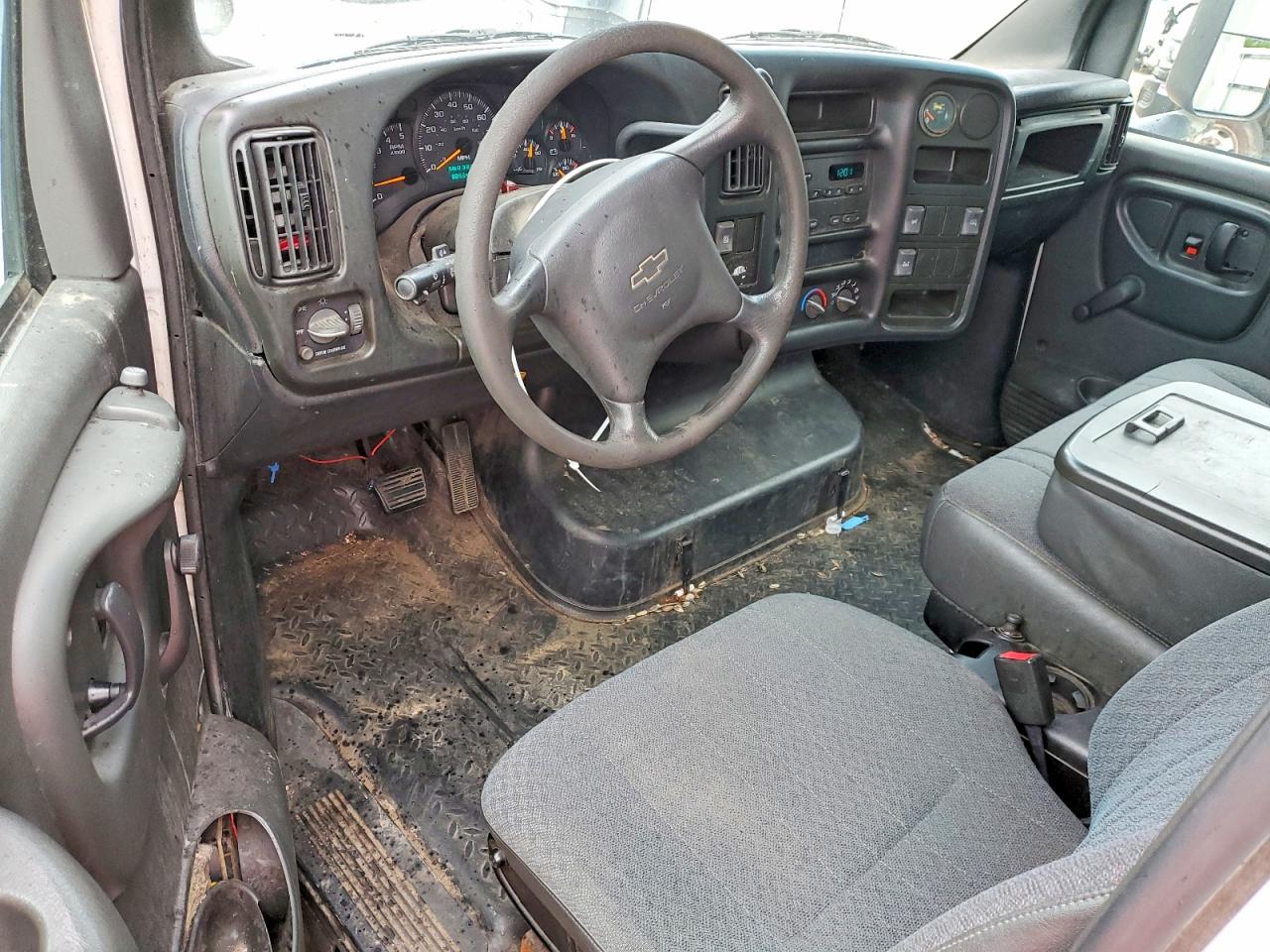2004 CHEVROLET C/K7500