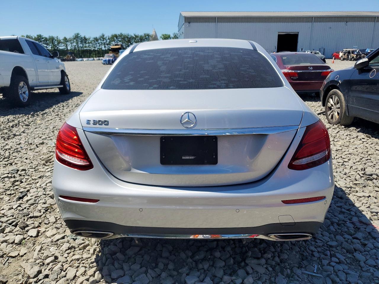2017 MERCEDES-BENZ E-CLASS