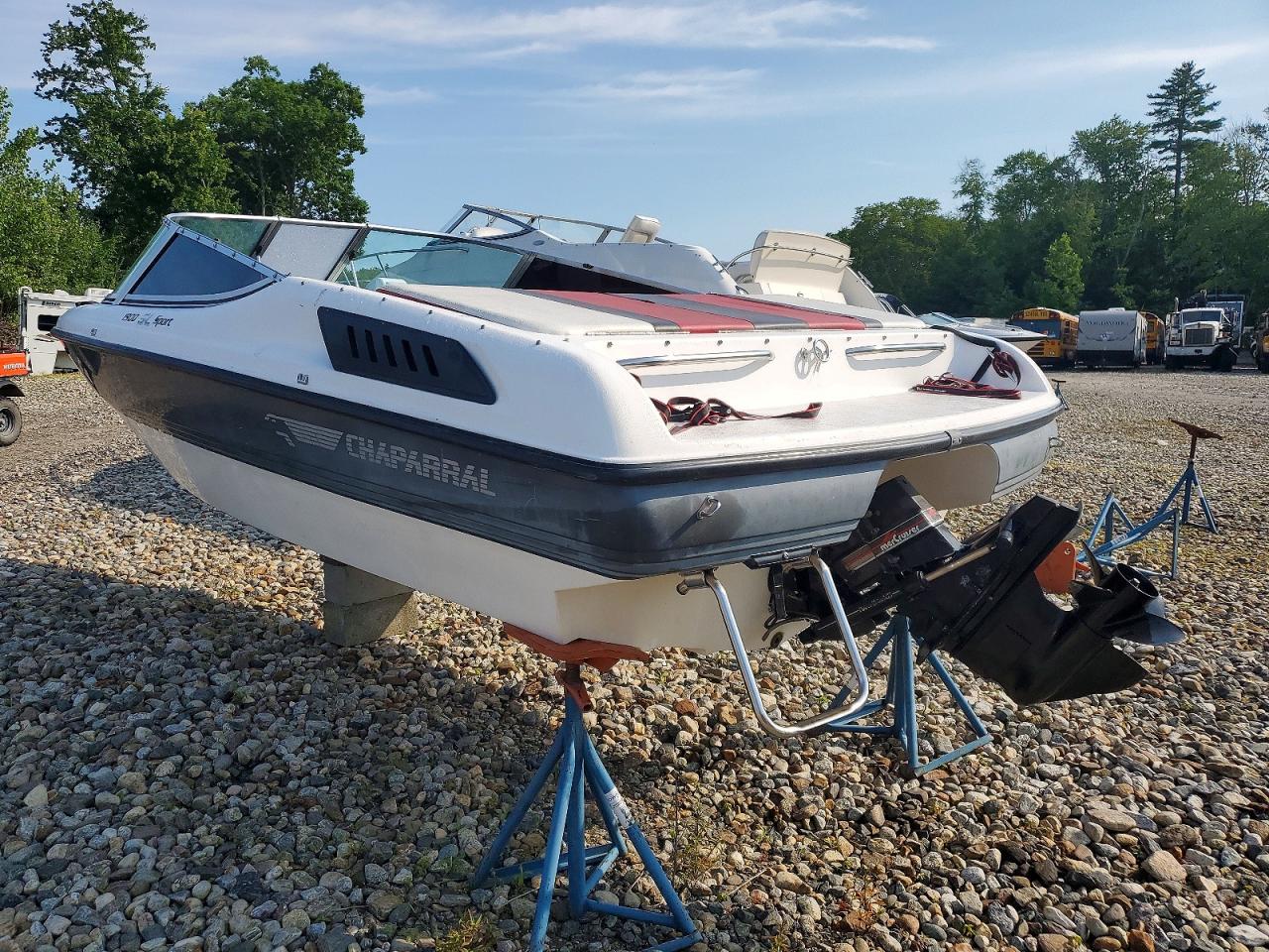 1991 CHAPARRAL BOATS 196 SSI