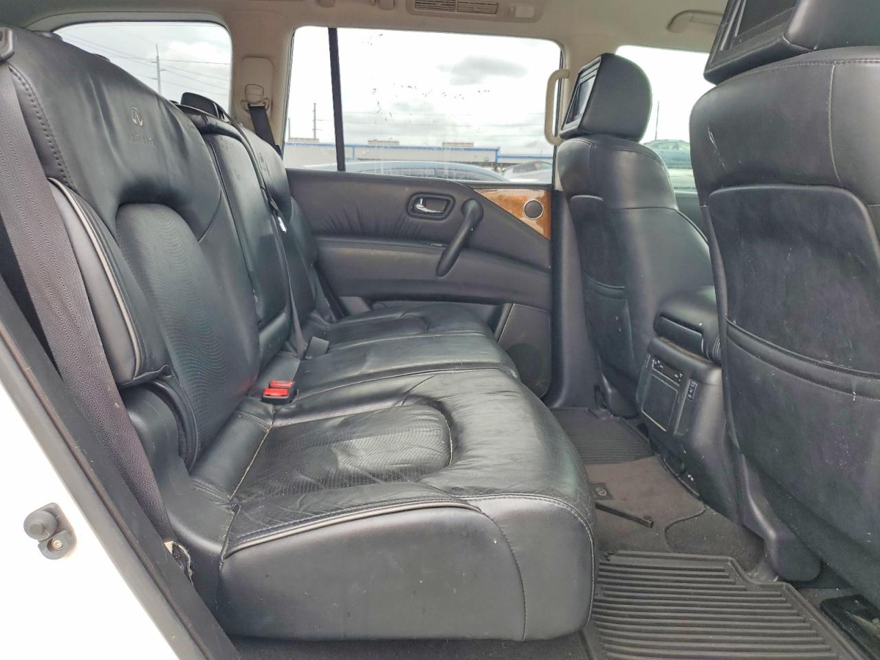2014 INFINITI QX80