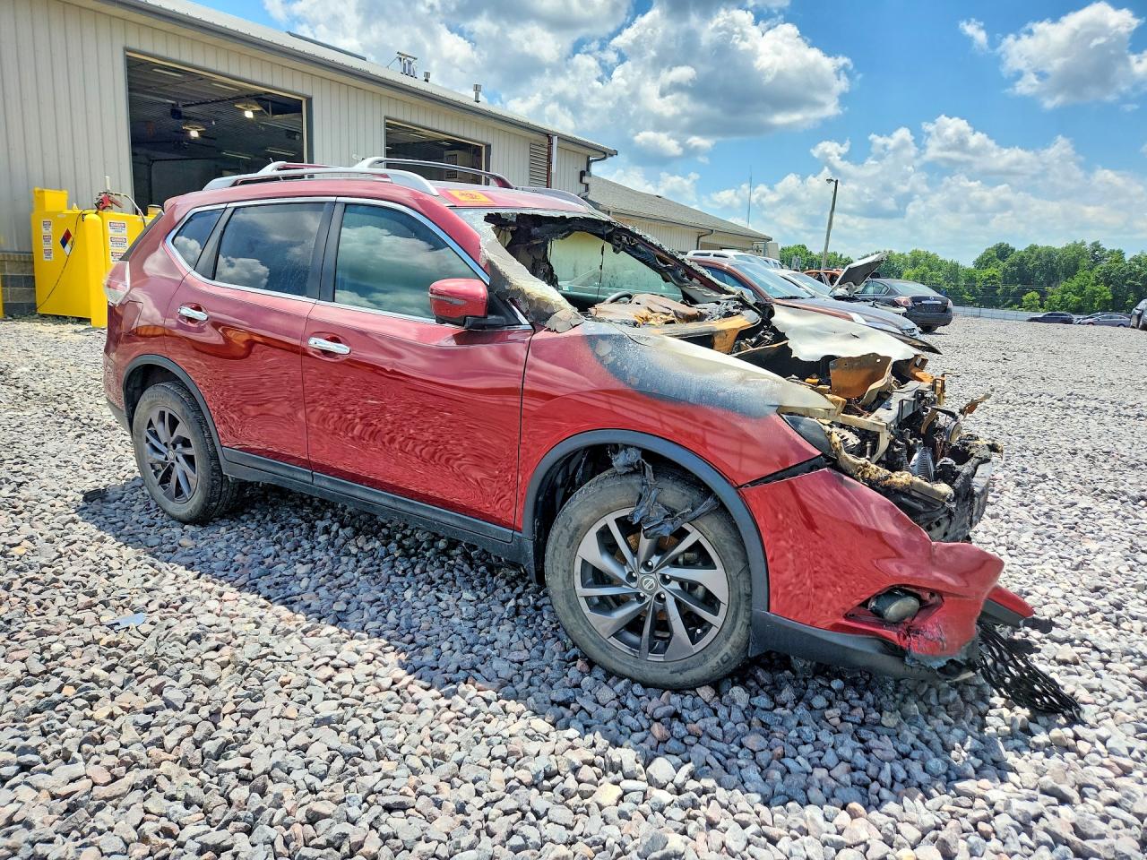 2016 NISSAN ROGUE