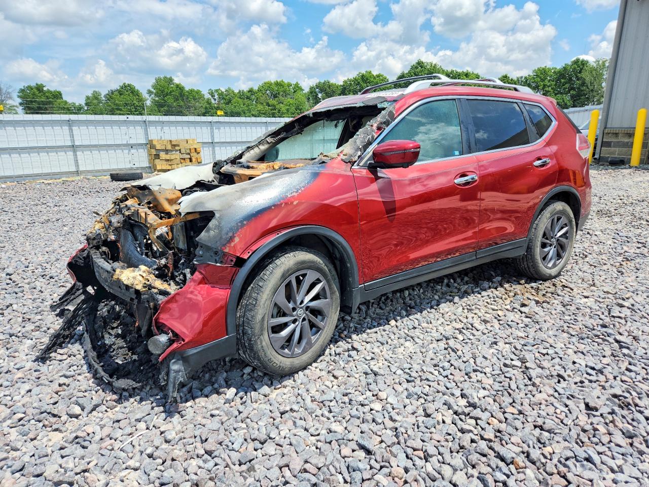 2016 NISSAN ROGUE