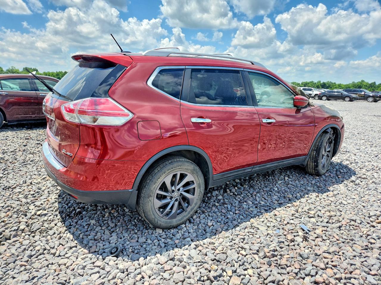 2016 NISSAN ROGUE
