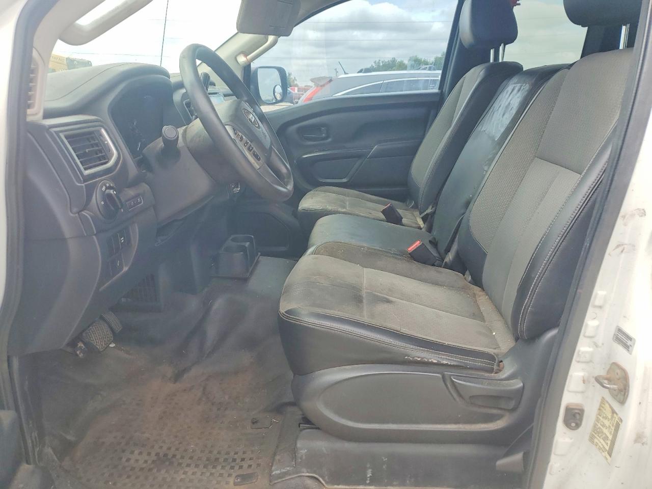 2018 NISSAN TITAN