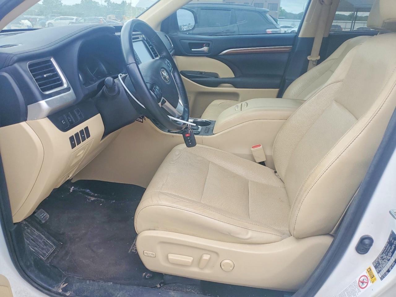 2017 TOYOTA HIGHLANDER
