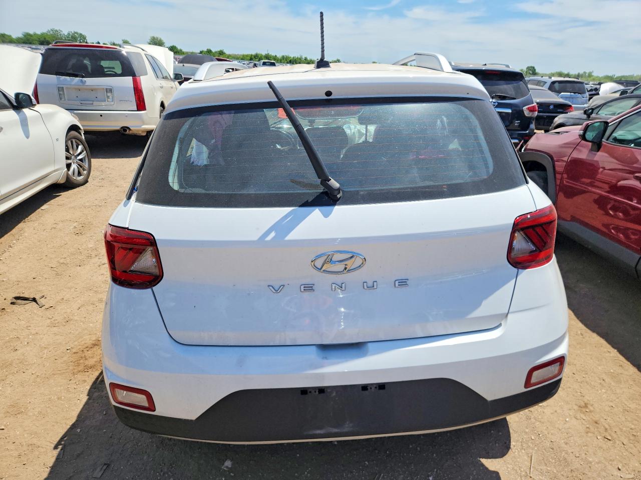 2023 HYUNDAI VENUE