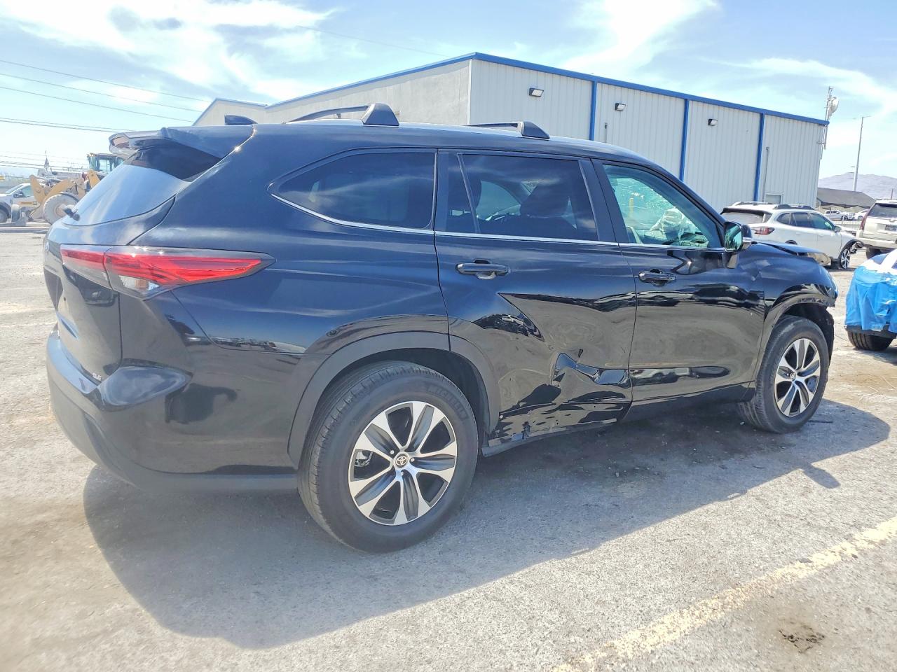 2023 TOYOTA HIGHLANDER
