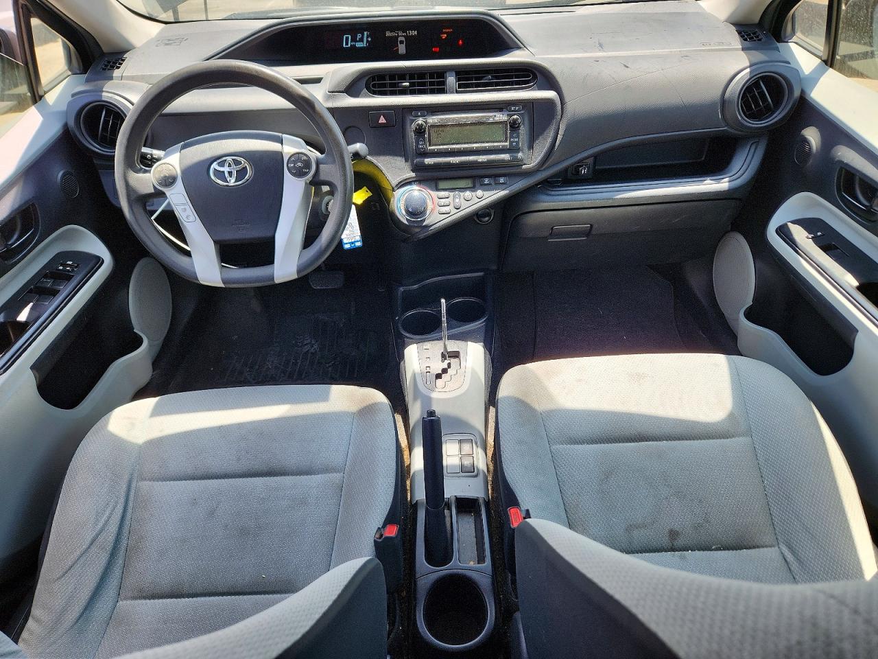 2014 TOYOTA PRIUS