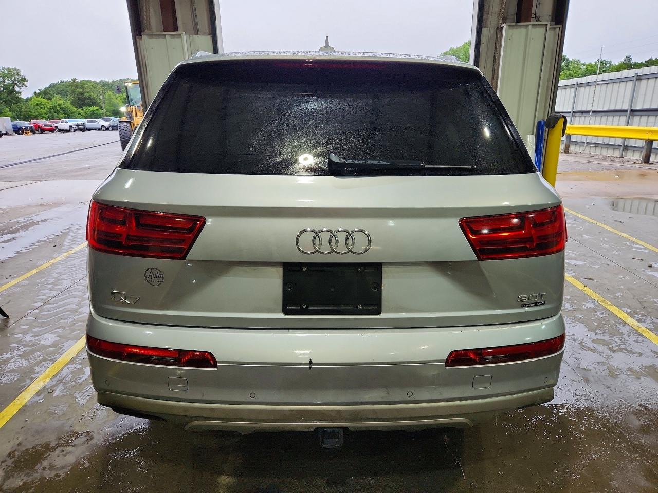2018 AUDI Q7