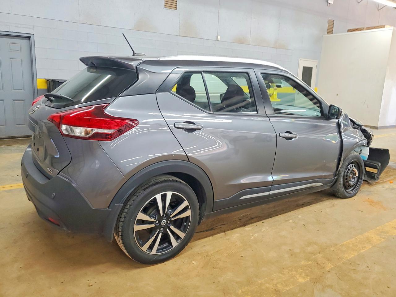 2020 NISSAN KICKS