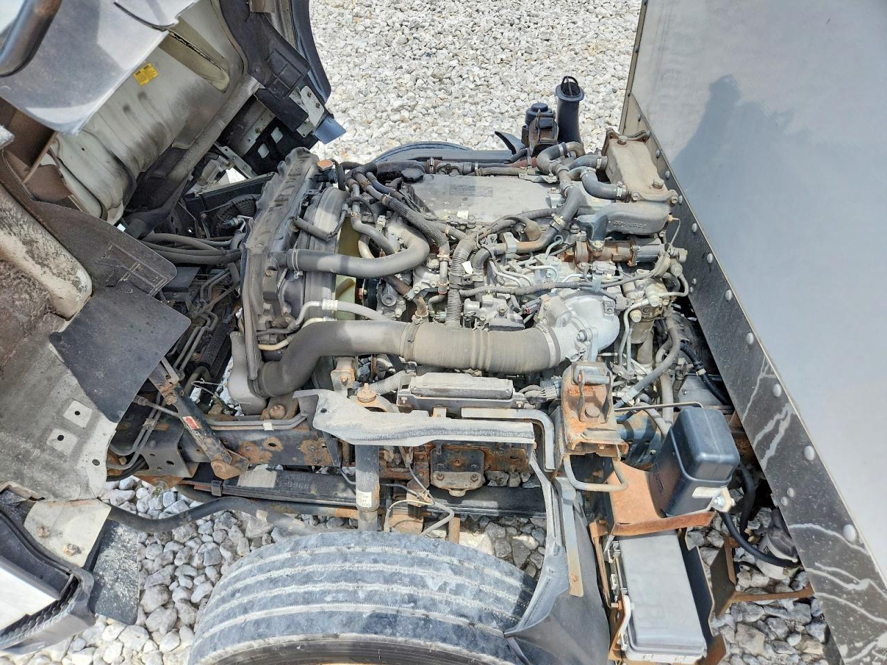 2015 ISUZU NQR