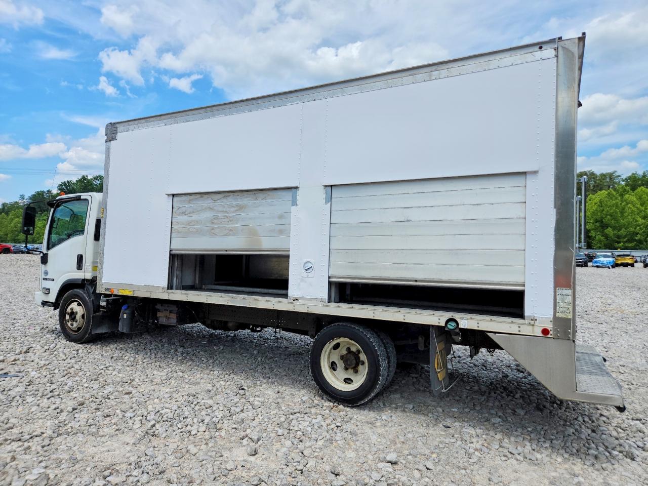 2015 ISUZU NQR