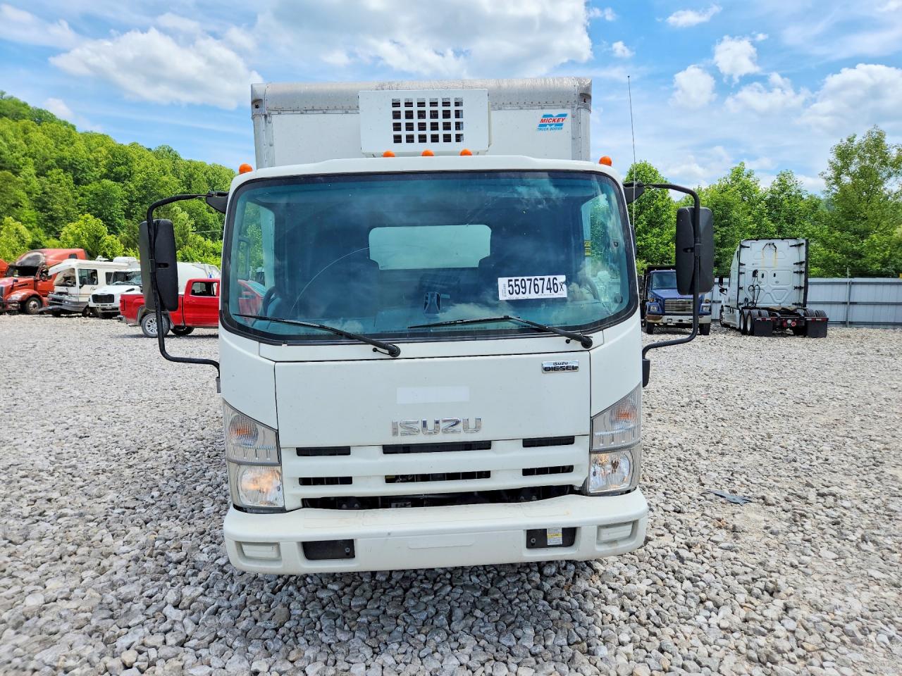 2015 ISUZU NQR