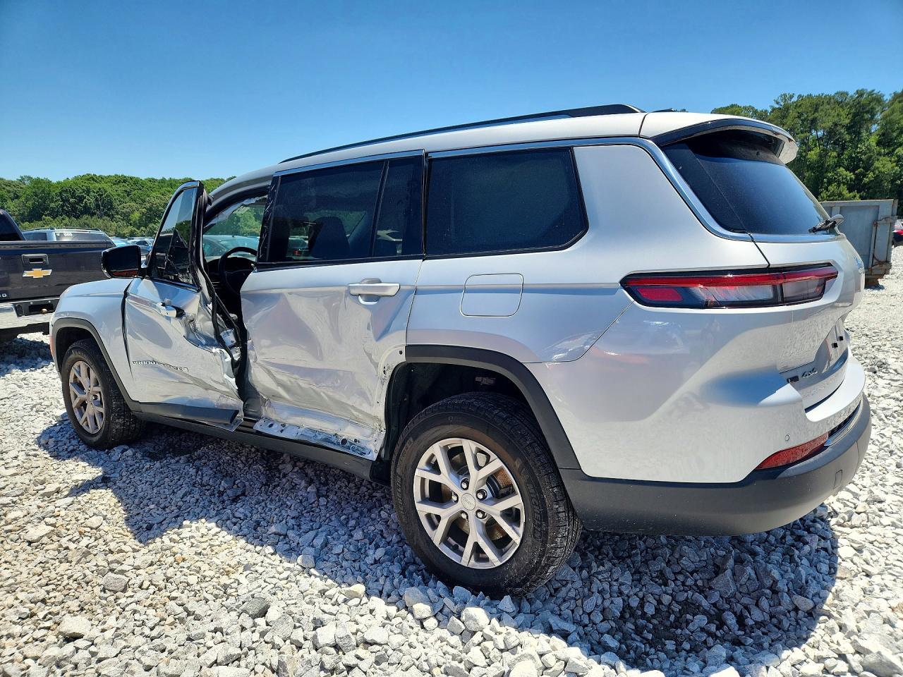 2022 JEEP CHEROKEE