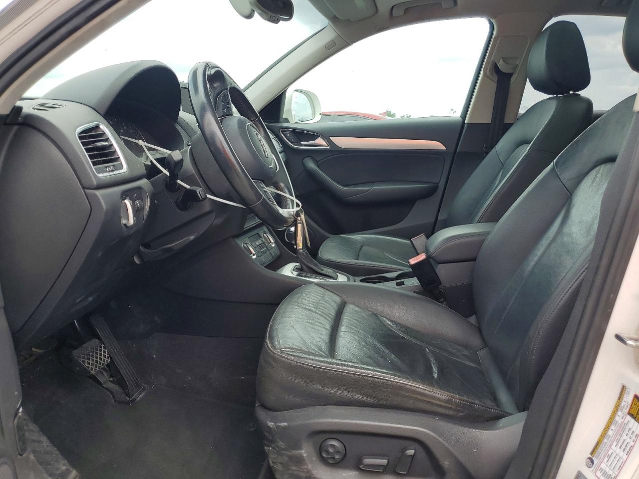2015 AUDI Q3