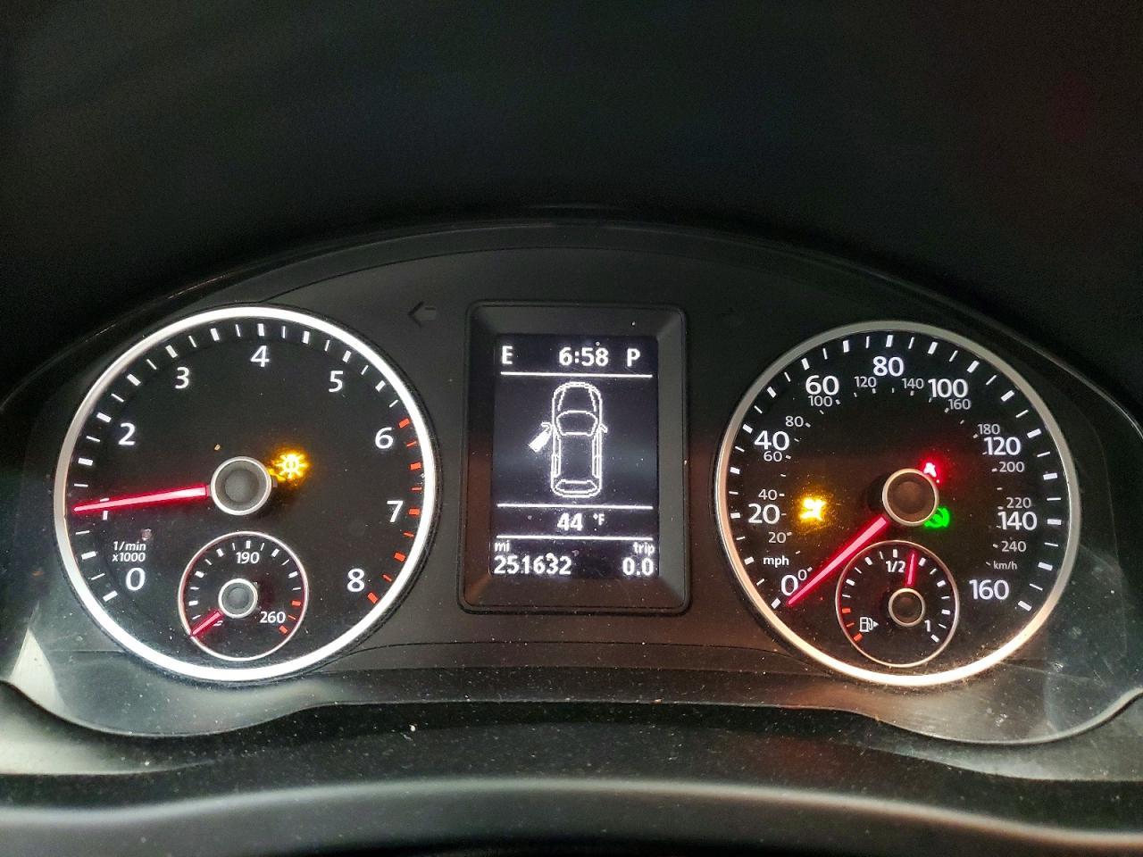2015 VOLKSWAGEN TIGUAN