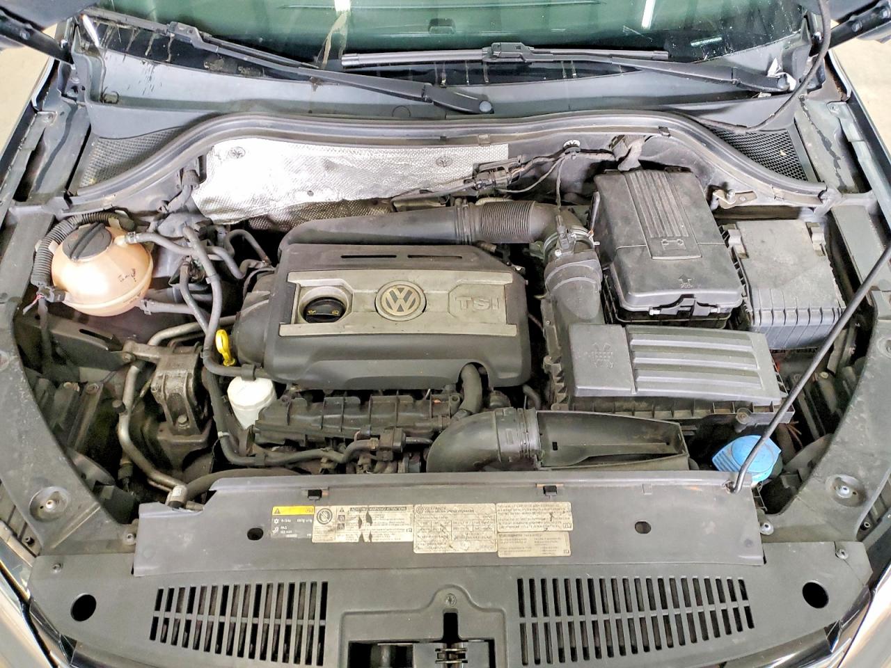 2015 VOLKSWAGEN TIGUAN