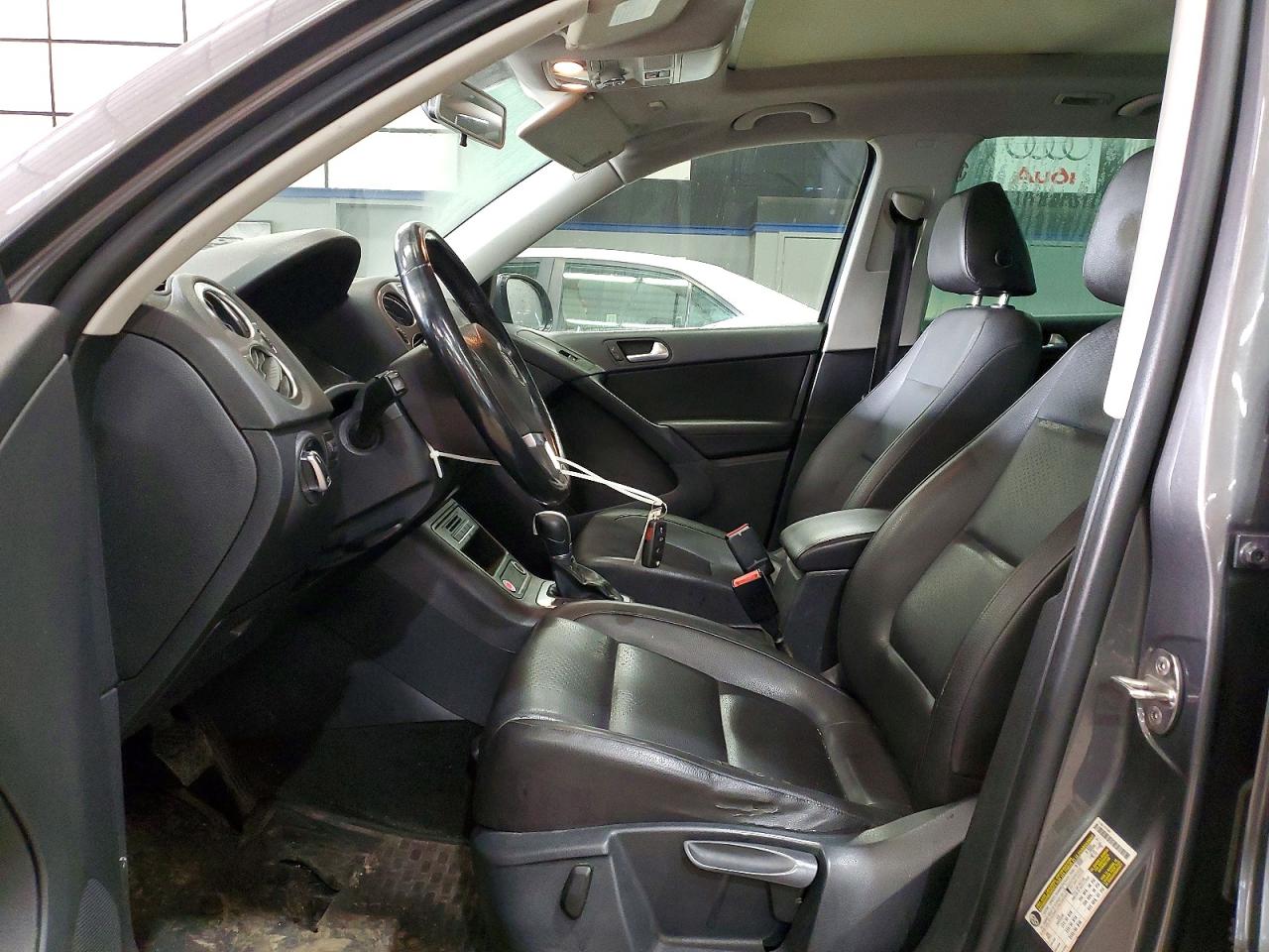 2015 VOLKSWAGEN TIGUAN
