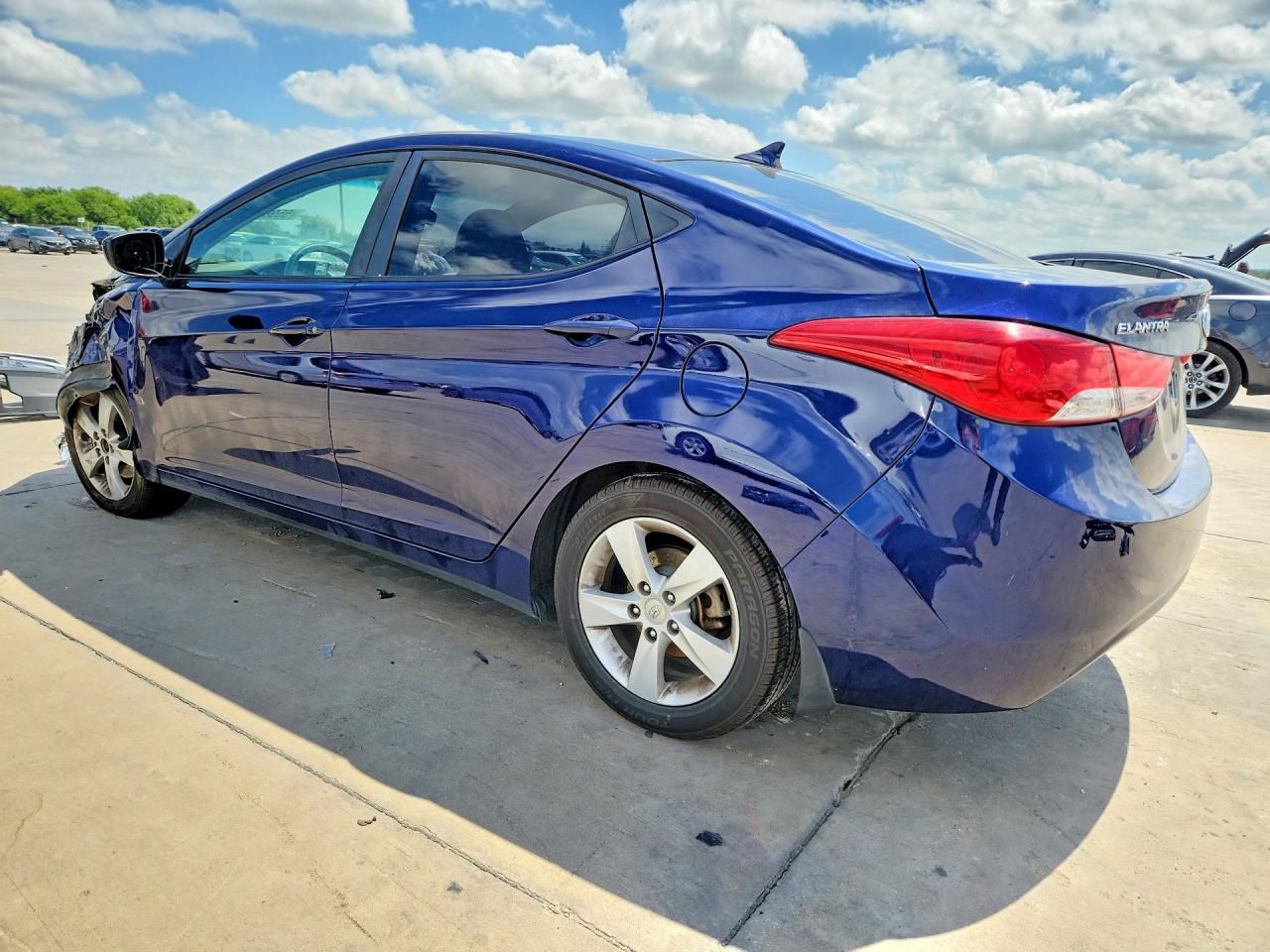 2013 HYUNDAI ELANTRA