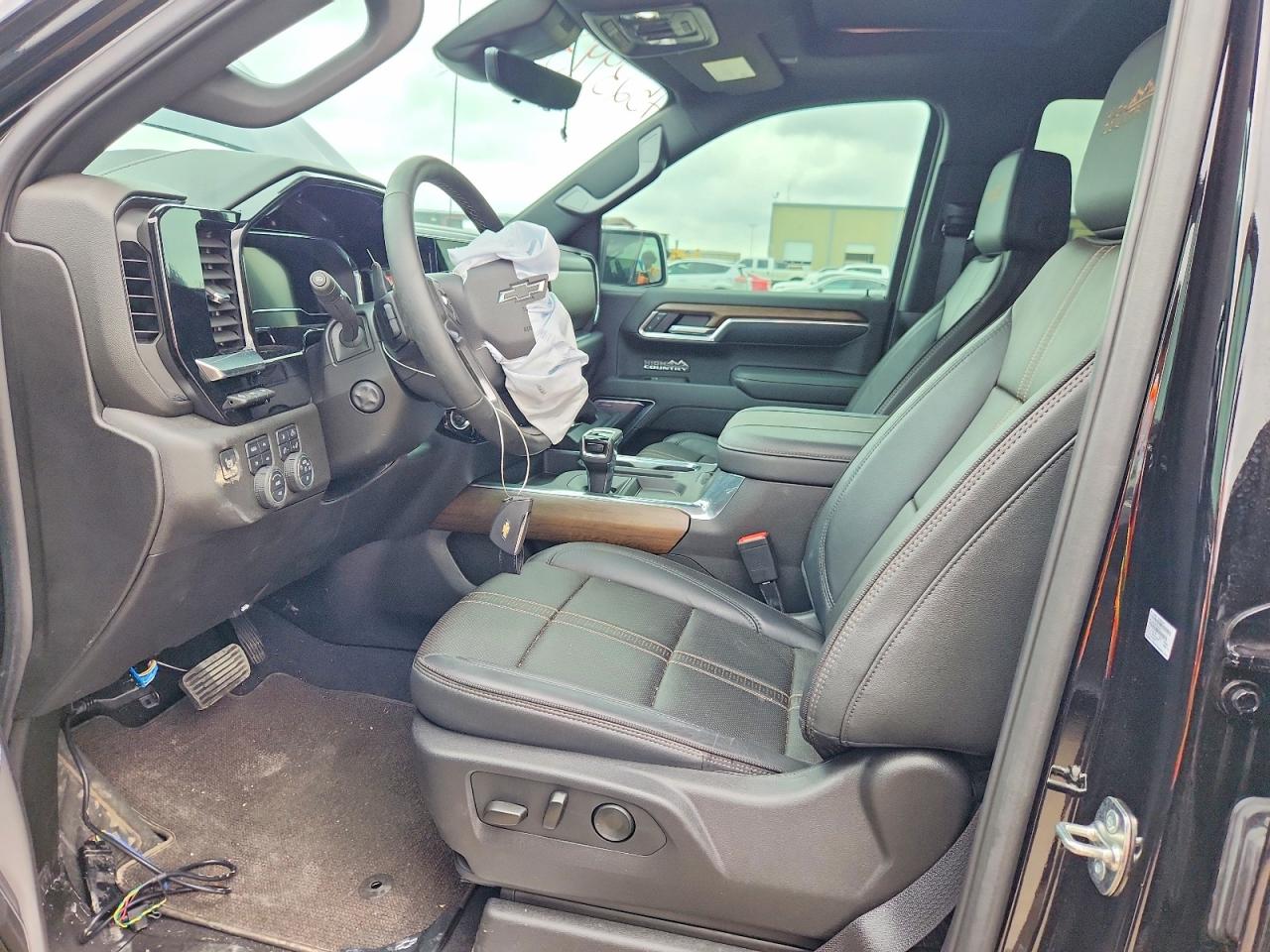 2025 CHEVROLET SILVERADO