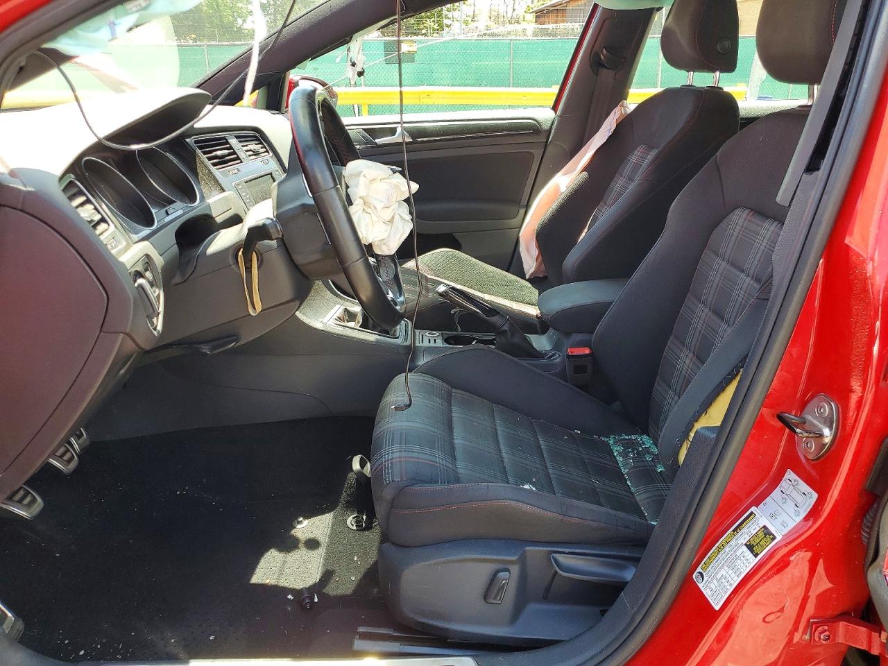 2016 VOLKSWAGEN GTI