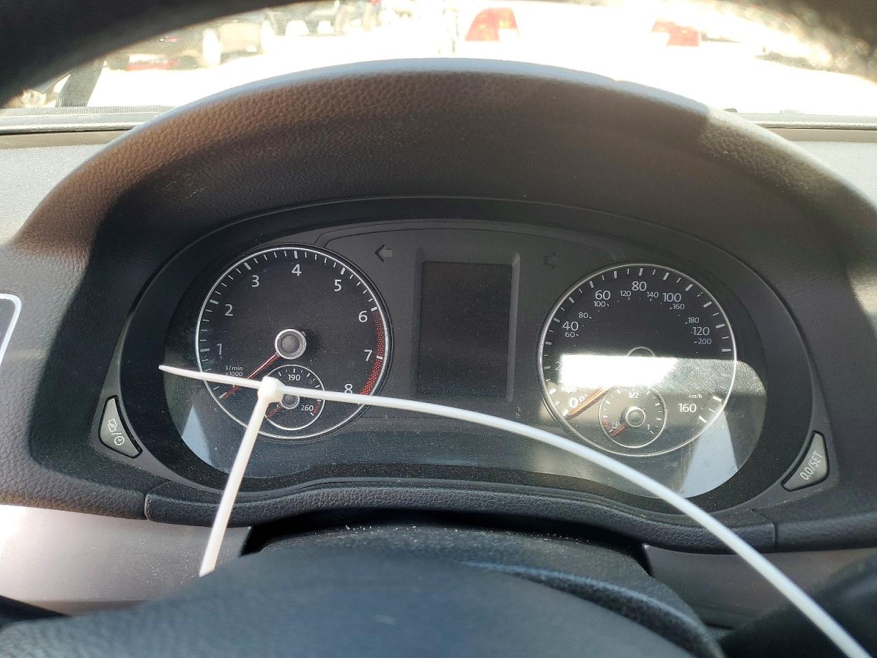 2013 VOLKSWAGEN PASSAT