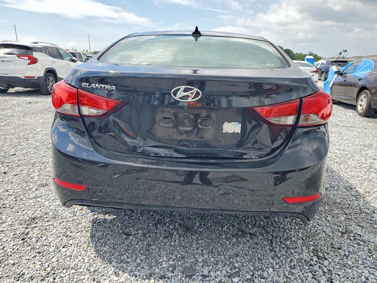 2016 HYUNDAI ELANTRA