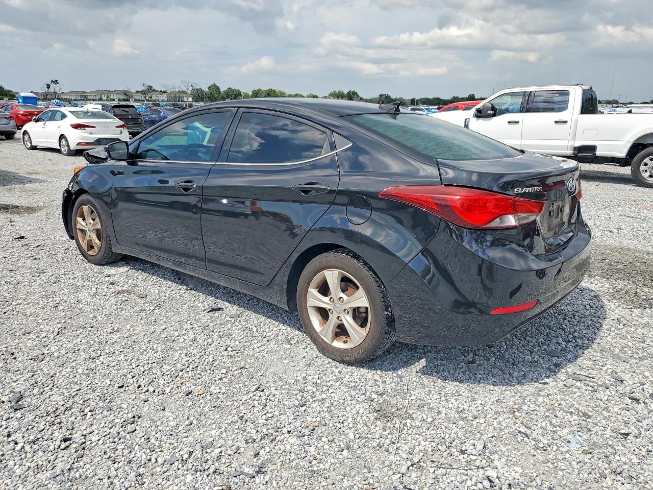 2016 HYUNDAI ELANTRA