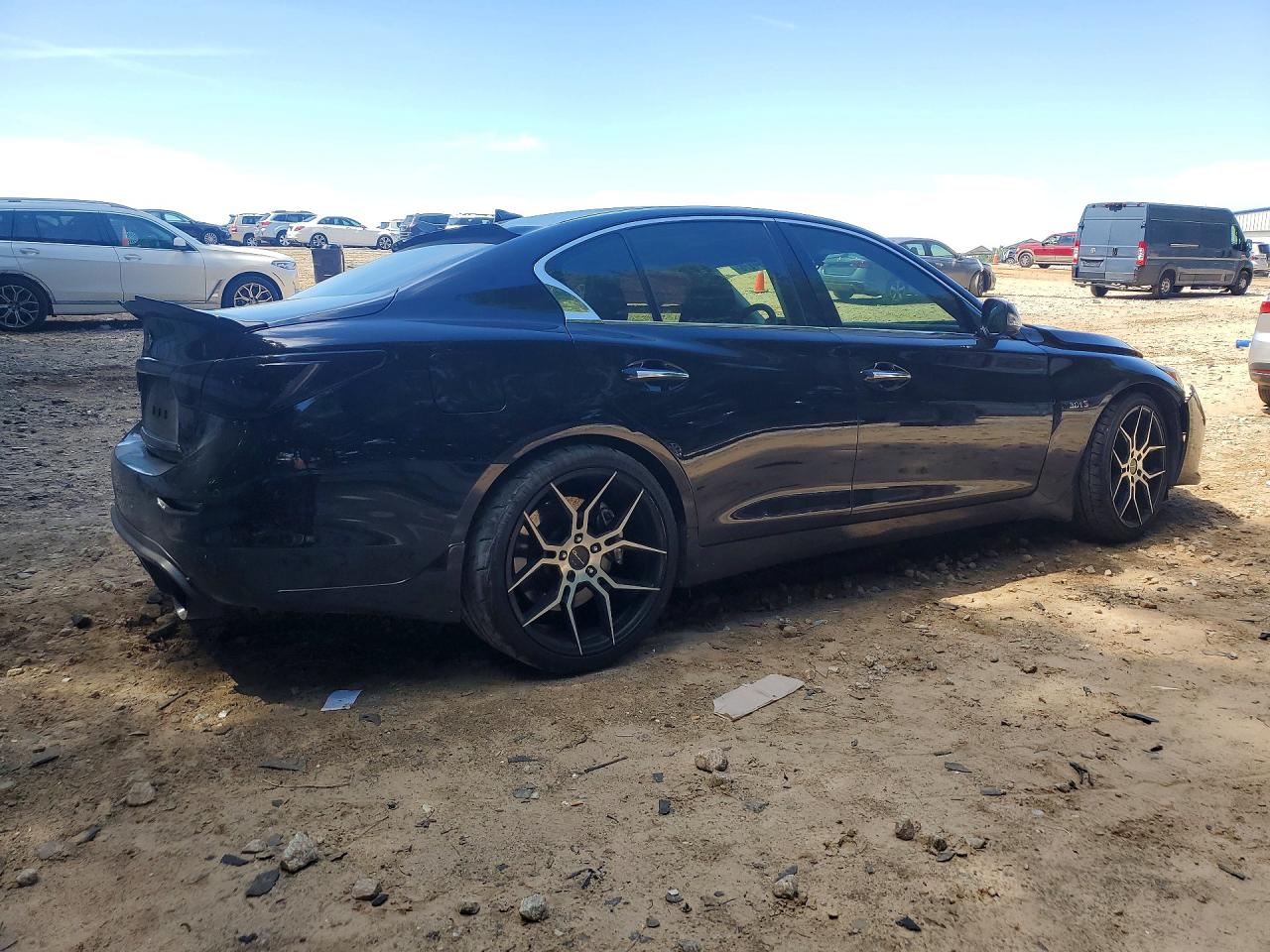 2016 INFINITI Q50