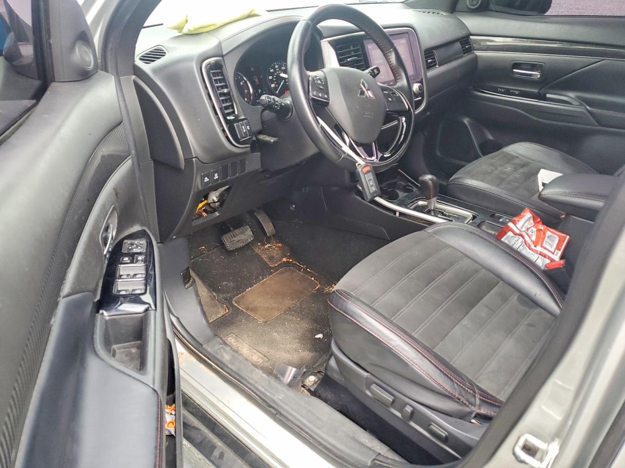 2020 MITSUBISHI OUTLANDER