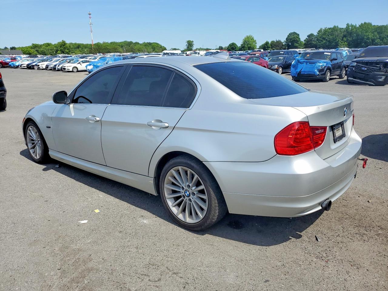2011 BMW 2 SERIES