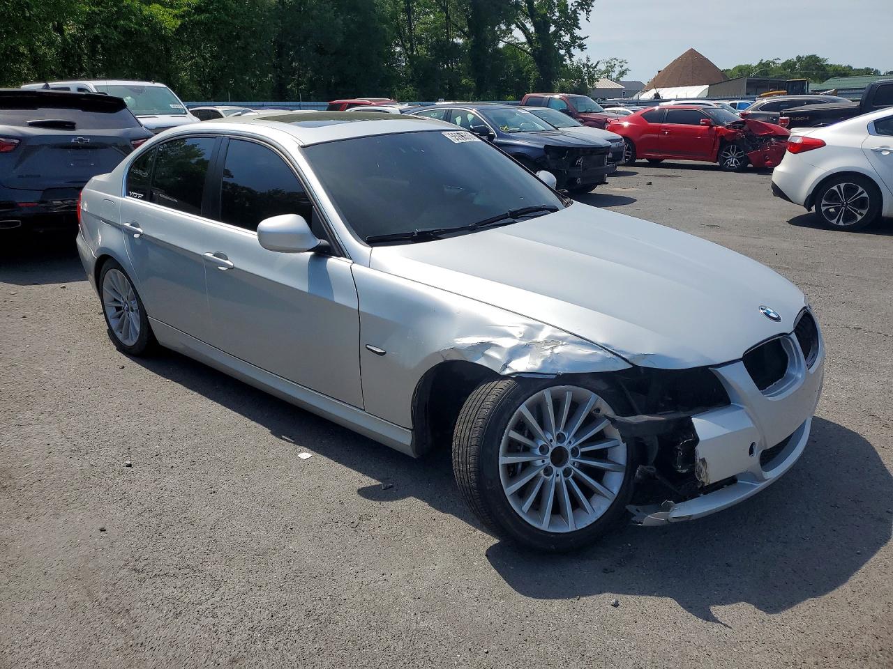 2011 BMW 2 SERIES