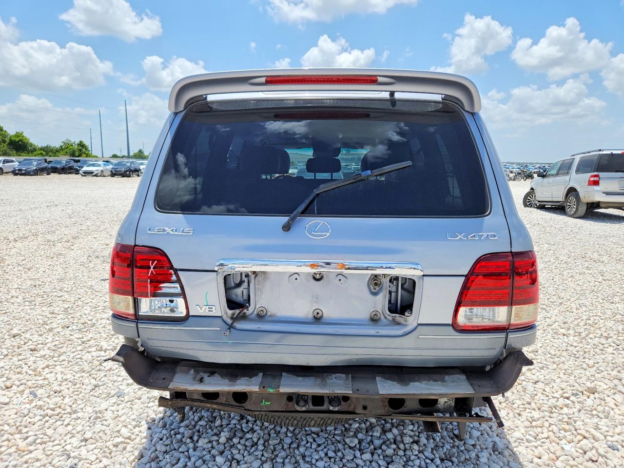 2004 LEXUS LX470