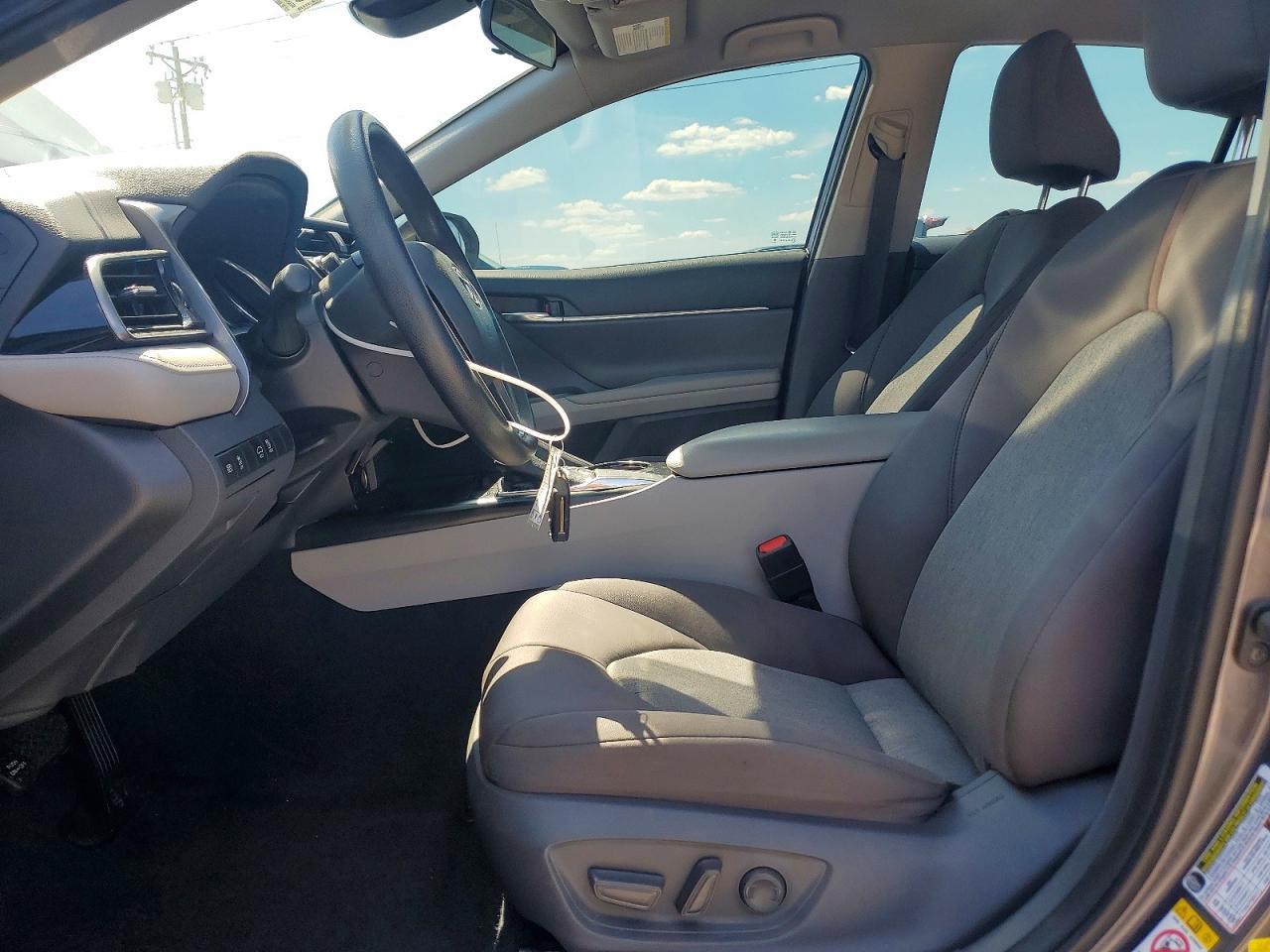 2019 TOYOTA CAMRY