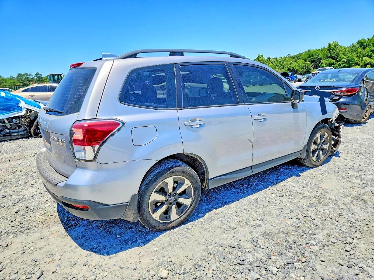 2017 SUBARU FORESTER