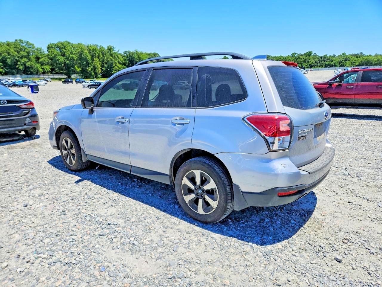 2017 SUBARU FORESTER