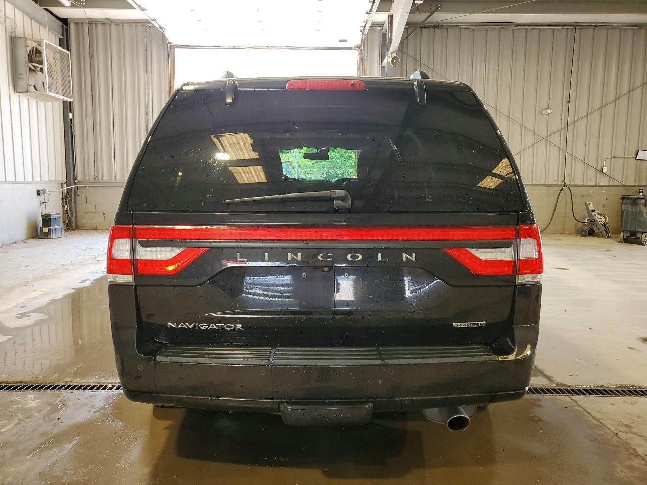 2016 LINCOLN NAVIGATOR