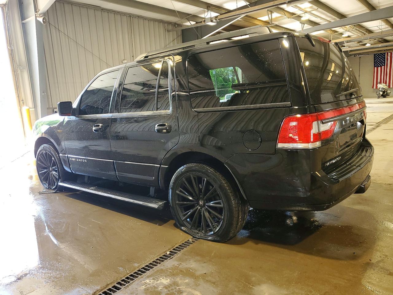 2016 LINCOLN NAVIGATOR