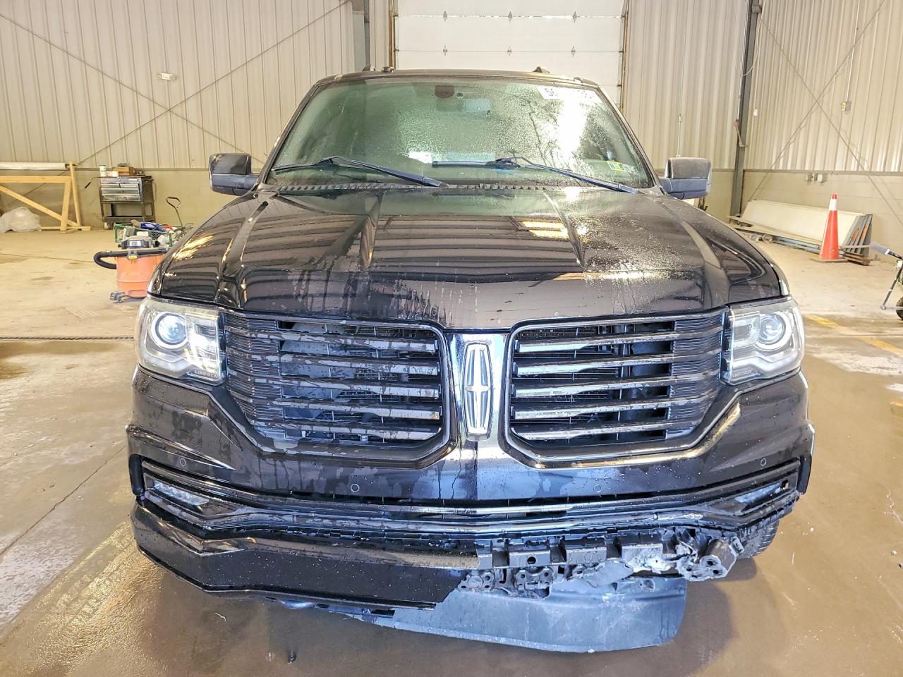 2016 LINCOLN NAVIGATOR