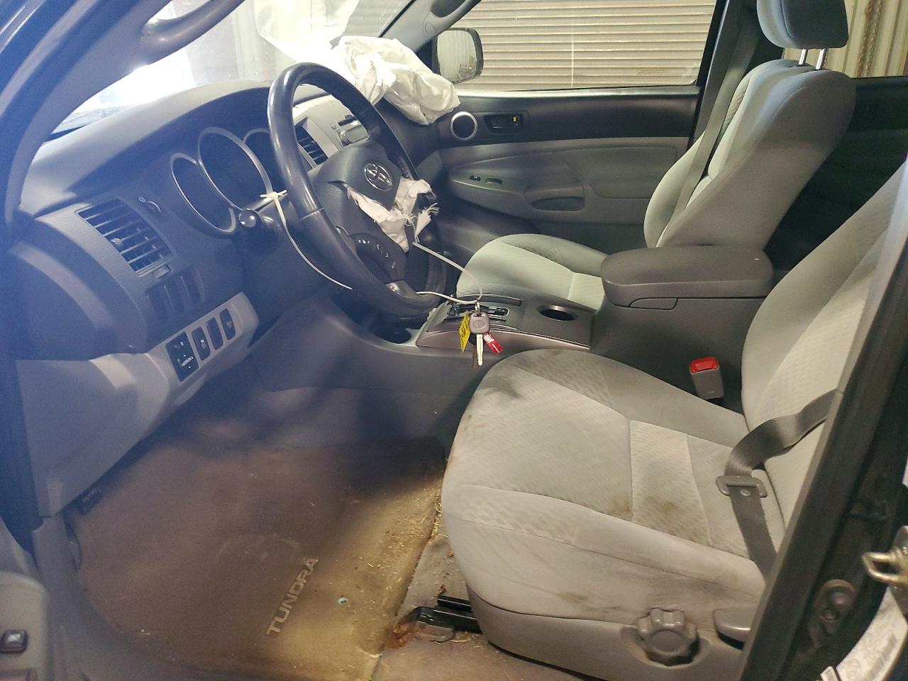 2010 TOYOTA TACOMA
