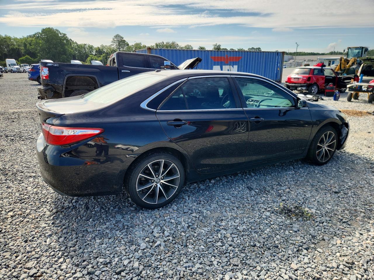 2017 TOYOTA CAMRY