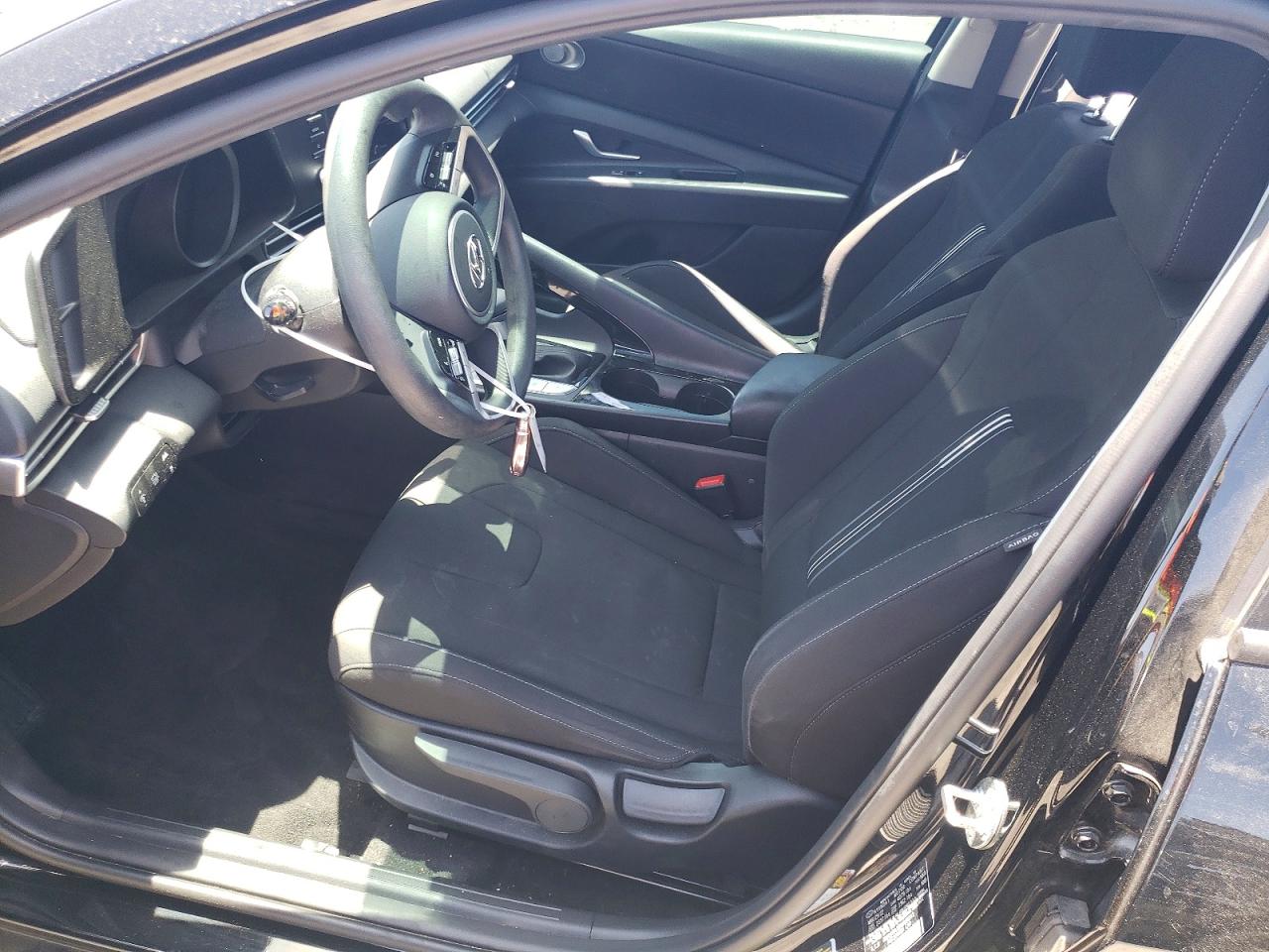 2022 HYUNDAI ELANTRA