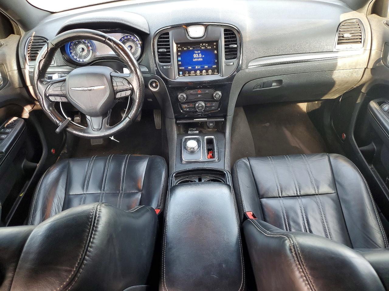 2016 CHRYSLER 300