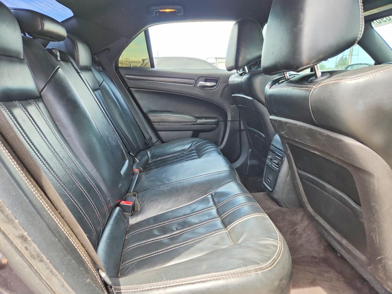 2016 CHRYSLER 300