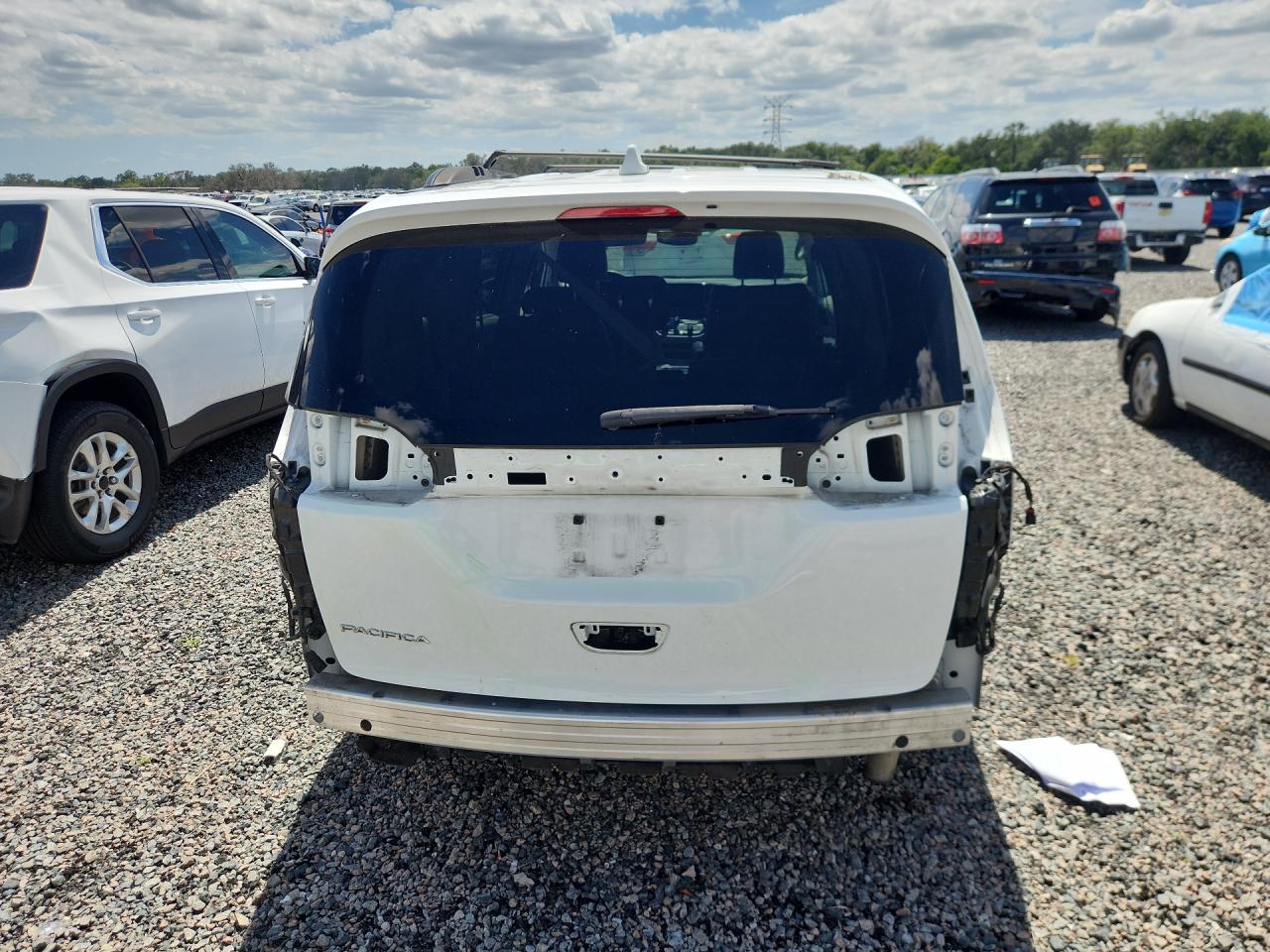 2022 CHRYSLER PACIFICA