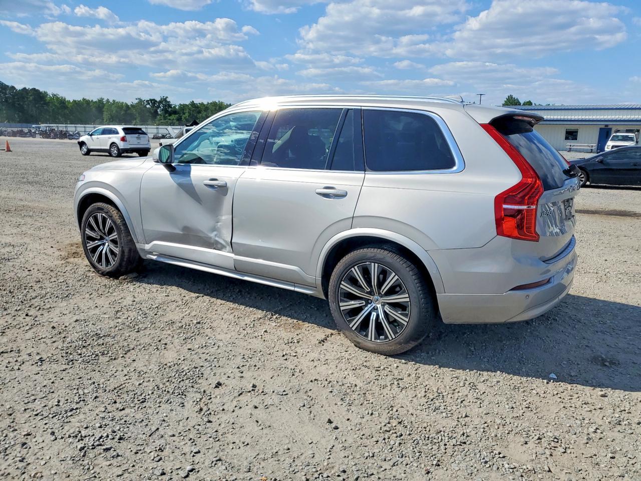 2023 VOLVO XC90