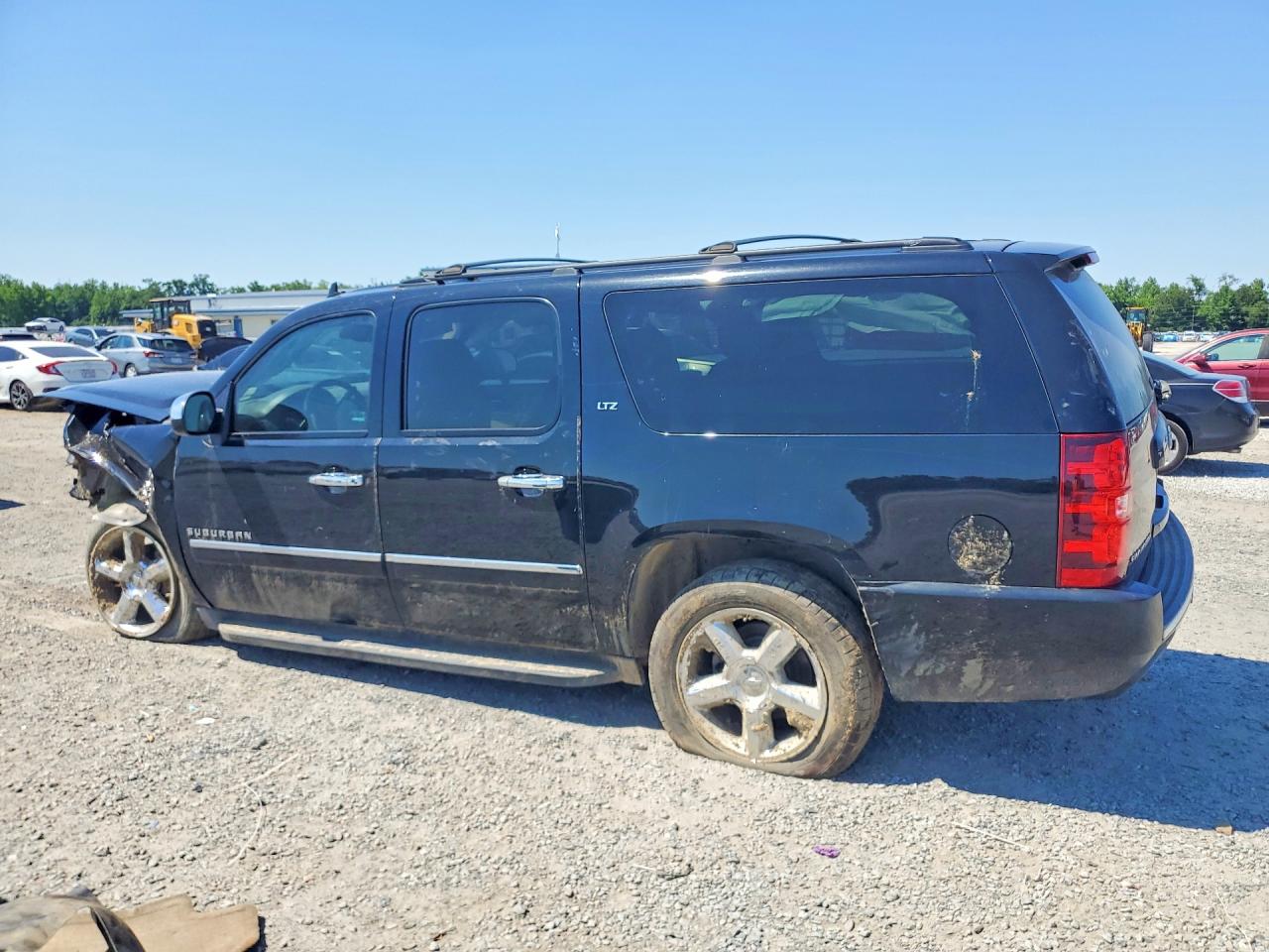 2014 CHEVROLET SUBURBAN