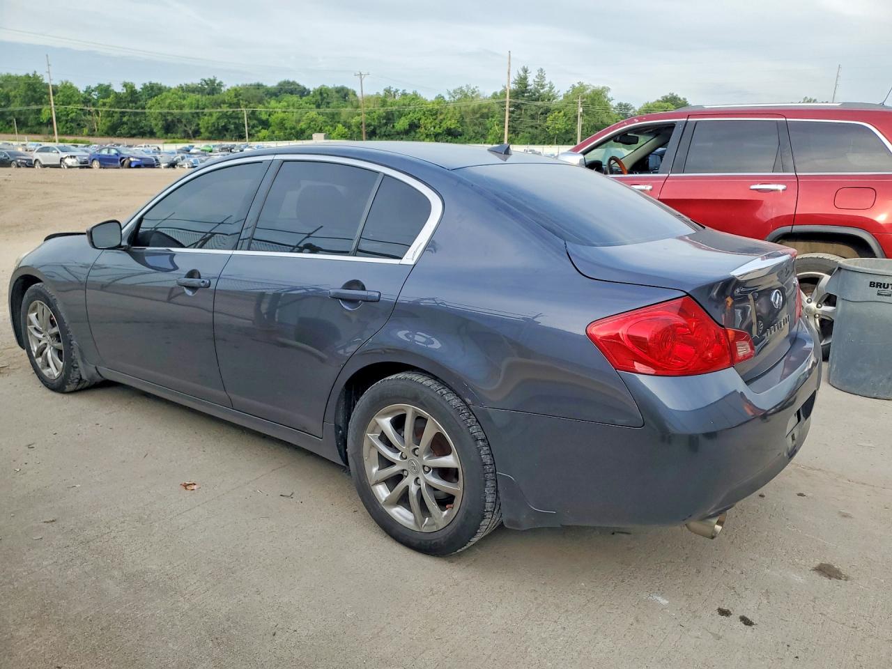 2009 INFINITI G37