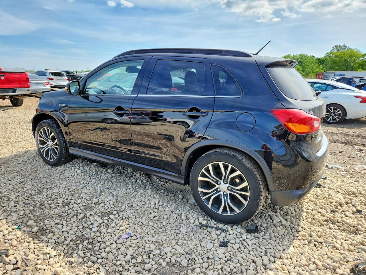 2016 MITSUBISHI OUTLANDER