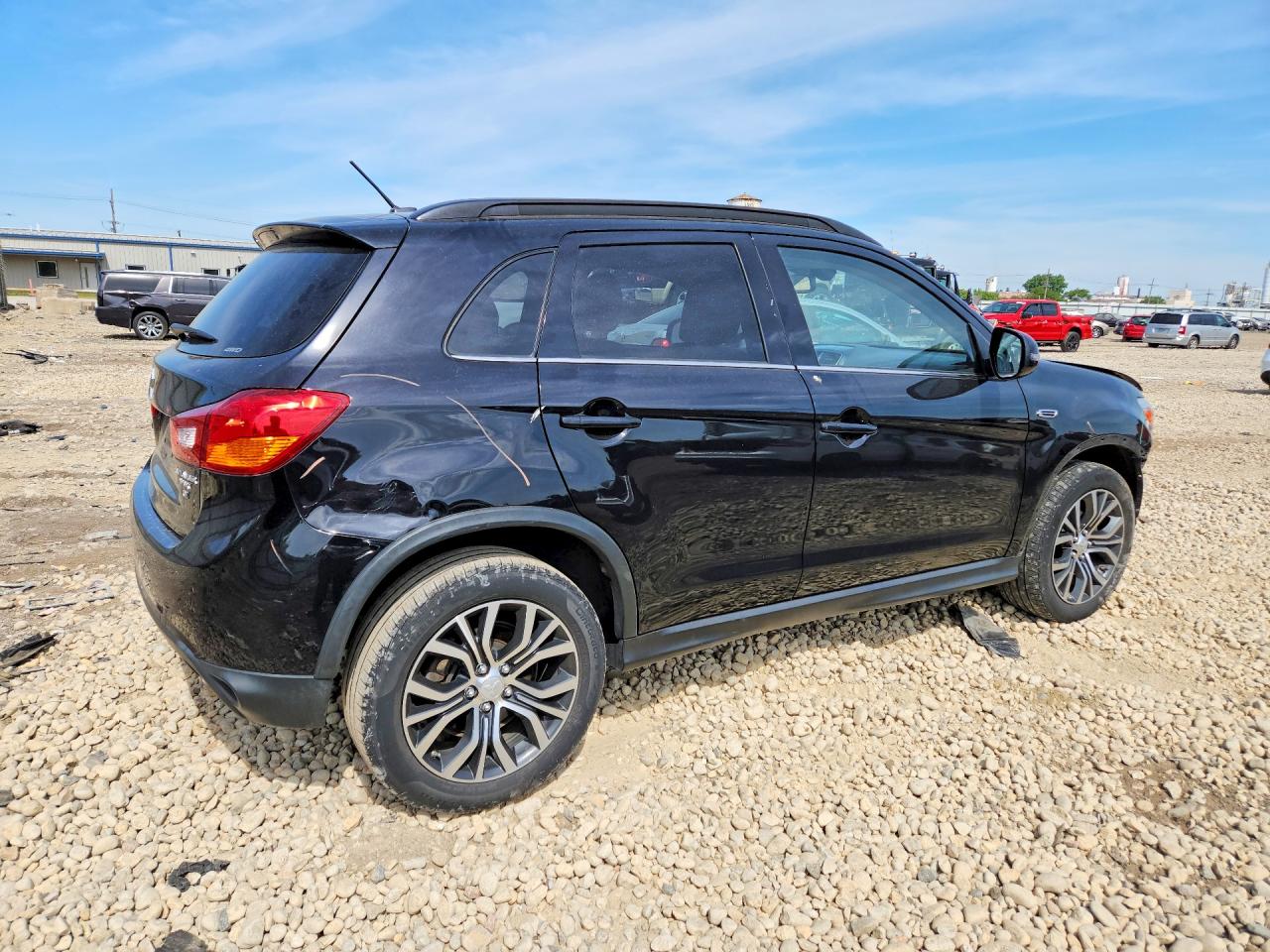 2016 MITSUBISHI OUTLANDER